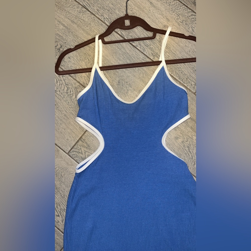 Reformation Lilou Knit Dress - Picture 5 of 8